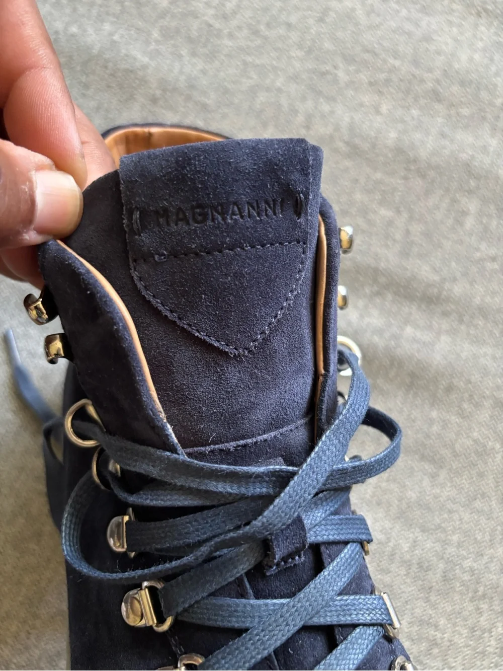 Magnanni Navy Suede Chukka Boots with Silver Eyelets